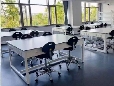 High-back Laboratory Chair Functional Design And Usage